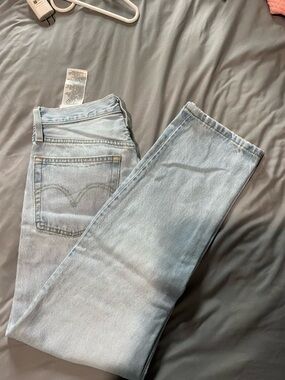 Levi's Light Blue Slim Straight Women's Jeans